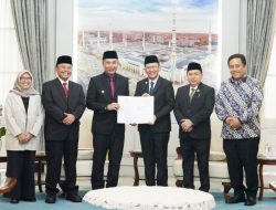 Sempat Pamit, Dani Ramdan Kembali Jabat Pj Bupati Bekasi