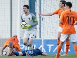 Maarten Paes Terganjal Statuta FIFA, Terancam Tak Dapat Bela Timnas Indonesia