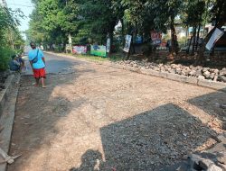 Jalan Dasadarma Rawalumbu Diperbaiki