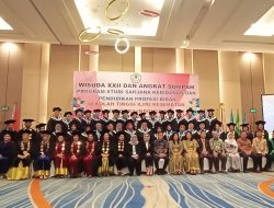 STIKES Medistra Indonesia Helat Wisuda XXII, 107 Lulusan Kebidanan dan Pendidikan Profesi Bidan Difasilitasi STR Seumur Hidup