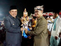 Pertunjukan Wayang Golek Puncak Acara Hari Jadi ke-74 Kabupaten Bekasi