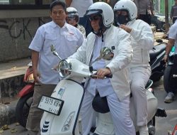 Heri Bonceng Sholihin Naik Vespa ke Lokasi Pengundian Nomor Urut