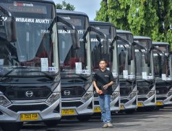 Sopir Elf K-01 Protes Titik Berhenti BisKita Trans Wibawa Mukti