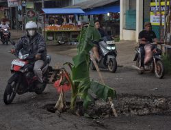 Jembatan Manunggal Cikarang Barat yang Ambles Bakal Diperbaiki Januari 2025   