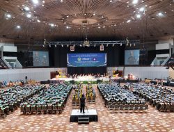 Soroti Teknologi Robot dan AI, Wamentrans Minta Sarjana STEI Mampu Bersaing di Dunia Kerja   