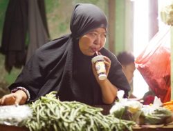 Hujan Bikin Pedagang Pasar Kranggan Rugi