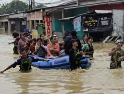 Rakor dengan 12 Camat, Wali Kota Bekasi Tri Adhianto Ungkap Langkah-langkah Penanganan Banjir