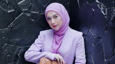 Bikin Ngakak! Irish Bella Salah Tag Akun Rey Mbayang di Instagram