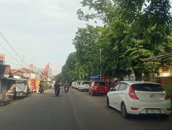 Parkir Liar Marak di Sepanjang Jalan Pangeran Jayakarta