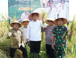 Pemkab Bekasi Komitmen Perhatikan Kesejahteraan Petani