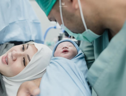 Selamat! Kesha Ratuliu Melahirkan Anak Ketiganya Secara Caesar