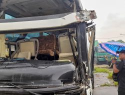 Bus Ugal-ugalan Tabrak Motor dan Mobil di Kawasan Industri MM2100 Ternyata Dikemudikan Pencuri