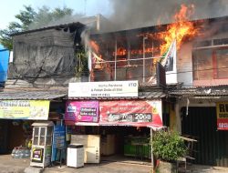 Satu Korban Luka di Kebakaran Ruko Ponsel Pondok Gede