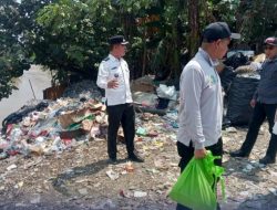 Pembuangan Sampah Liar di Teluk Pucung Tamat