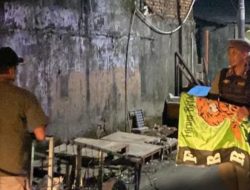 Ratusan Atribut Ormas di Kota Bekasi Dicopot Petugas Gabungan