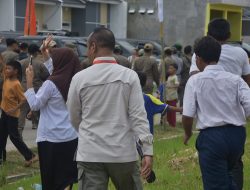 Kasatpol PP Kabupaten Bekasi Surya Wijaya Melengos saat Ditanya Perkembangan Penertiban Bangli