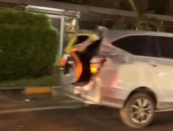10 Kendaraan Terlibat Tabrakan Beruntun di Akses Keluar Tol Bekasi Barat