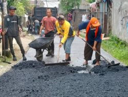 Pengaspalan Jalan H. Gemin Jatikramat Habiskan Rp100 Juta