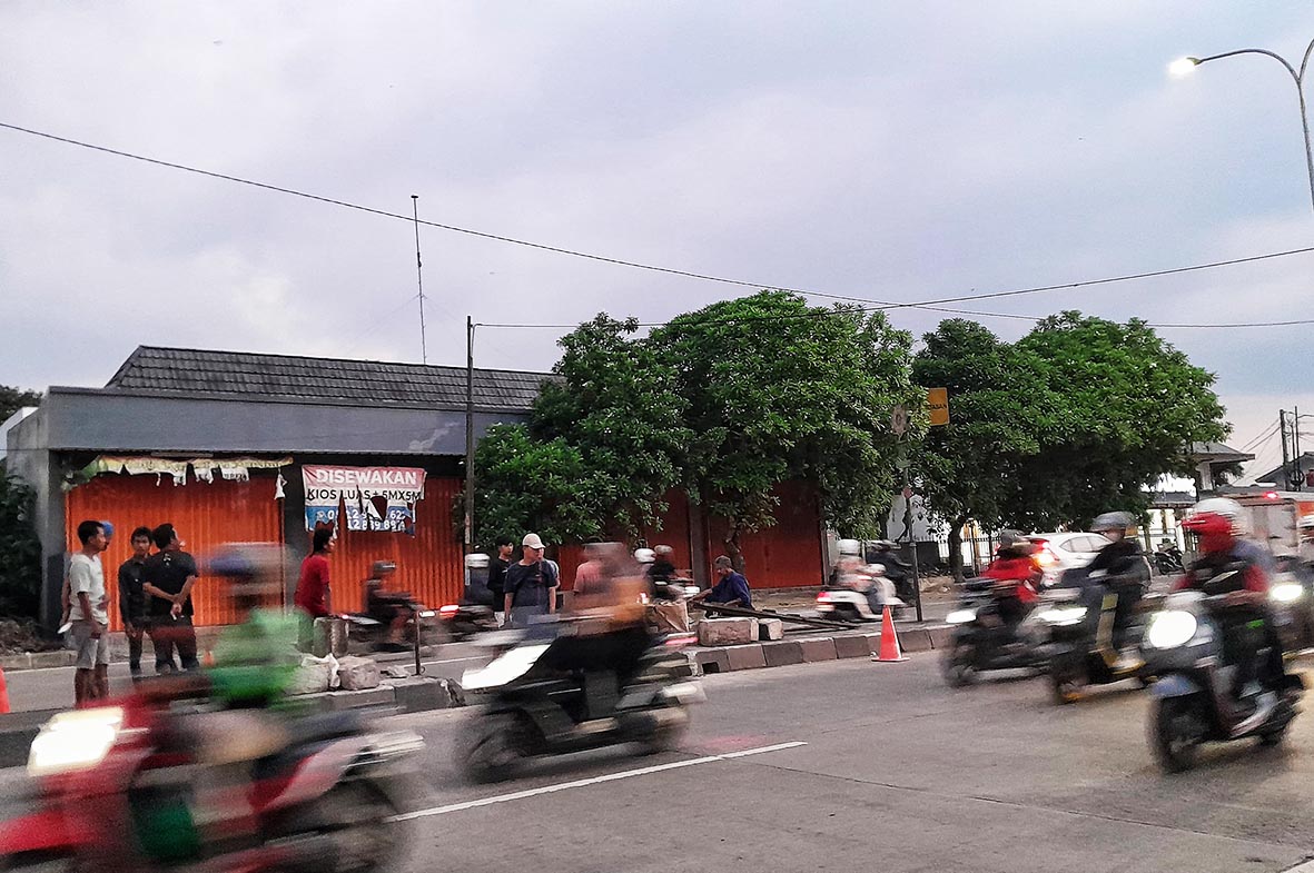 Pembukaan U-Turn di Jalan Urip Sumoharjo Cikarang Utara Dikeluhkan