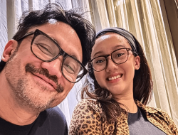 Tora Sudiro Resmi Jadi Kakek, Sambut Cucu Pertama Bernama Kanoadria Adenang Lubis