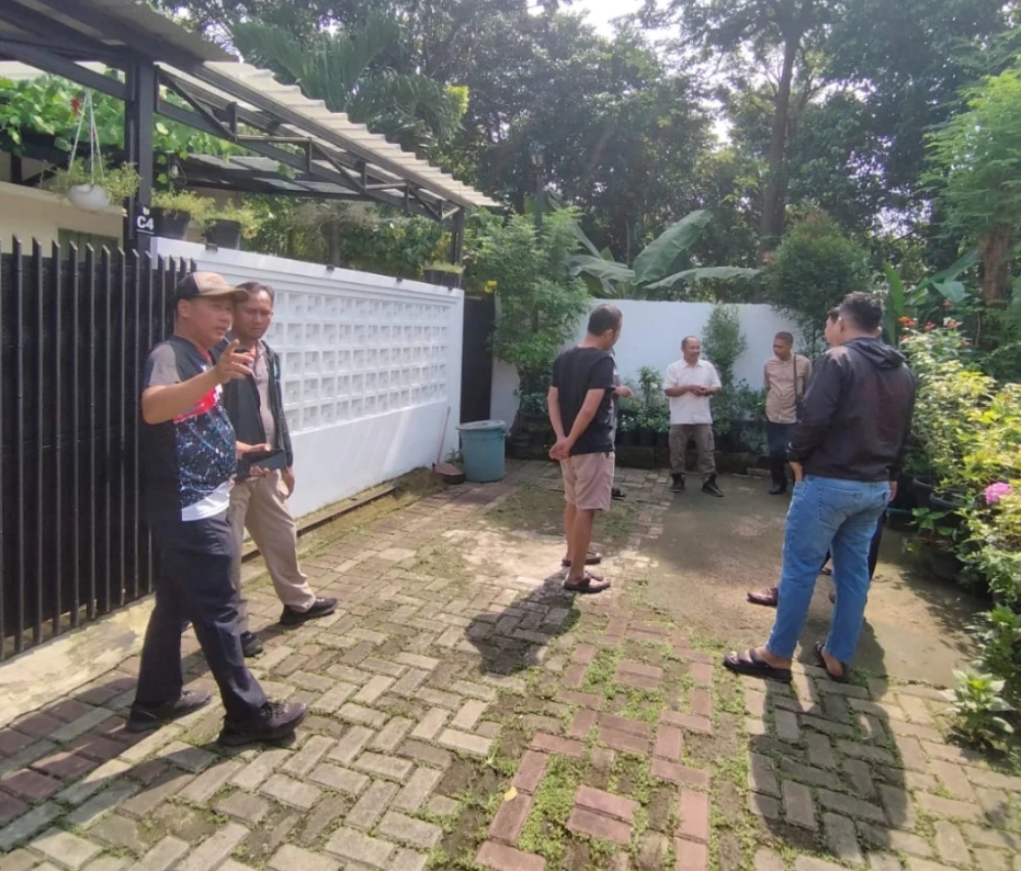Genangan Tak Kunjung Surut, Lurah Jatisari Turun Tangan ke Perumahan Taman Pelangi