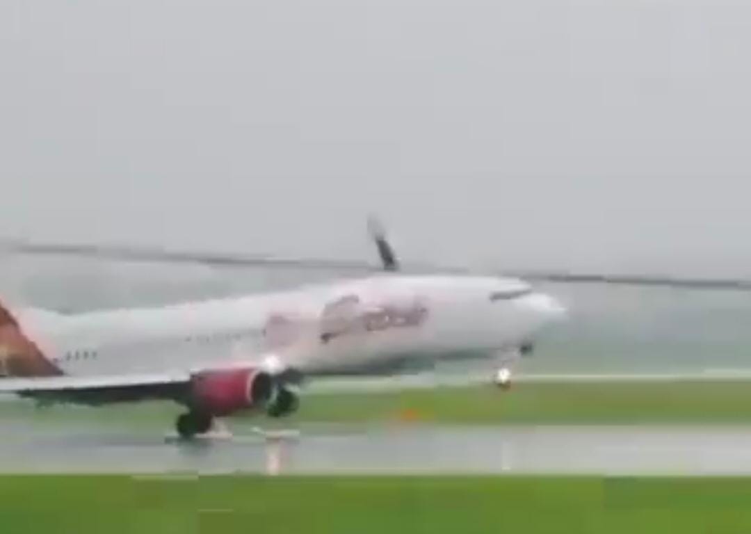 Viral, Batik Air Nyaris Tergelincir di Bandara Soekarno-Hatta