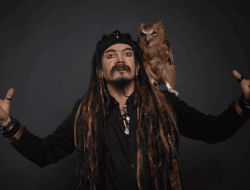 Limbad Dicegat Imigrasi Arab Saudi karena Gigi Taring, Sempat Dianggap Mencurigakan