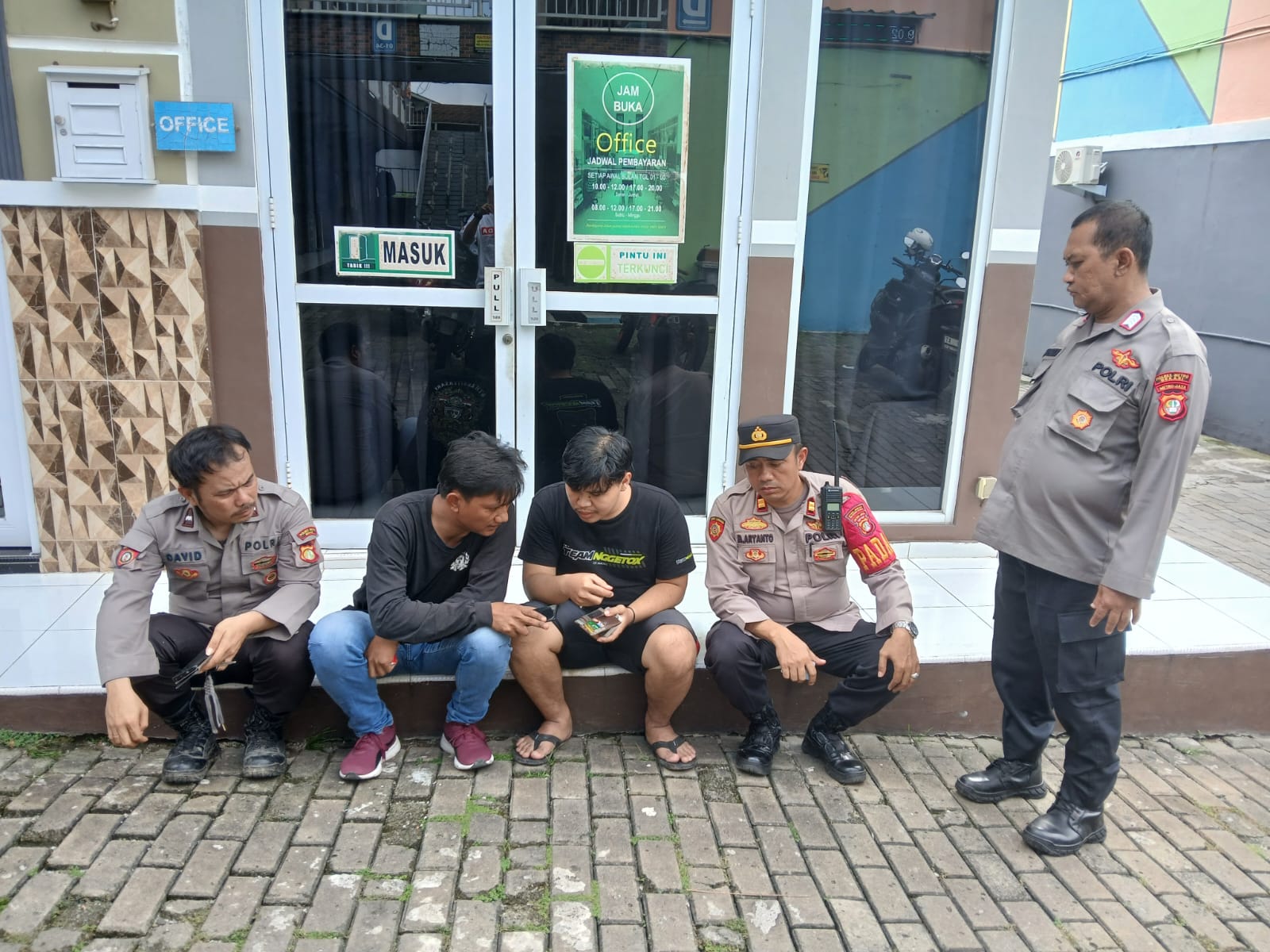Ingin Puaskan Hasrat Seksual, Warga Jatim Malah Dipalak di Cikarang