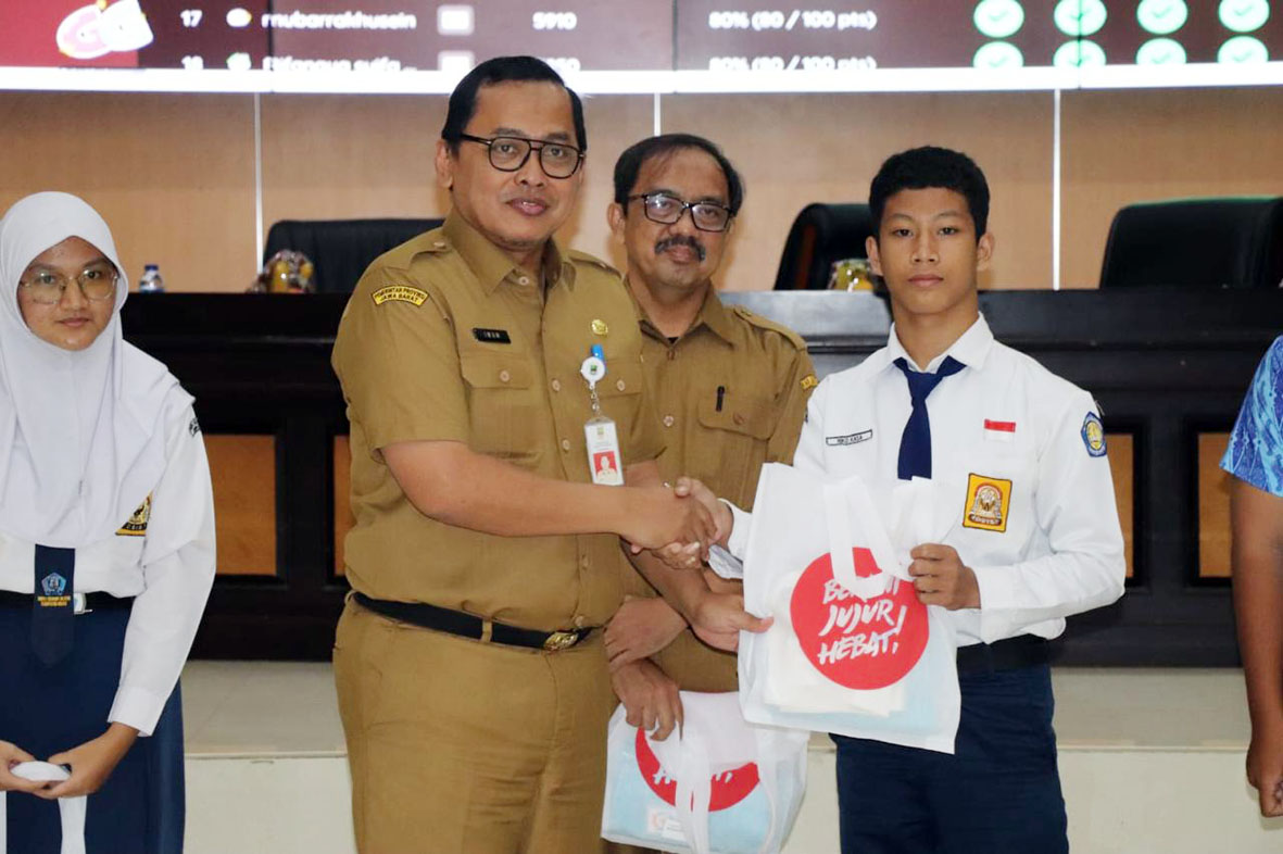 Pelajar di Kabupaten Bekasi Dapat Edukasi Antikorupsi