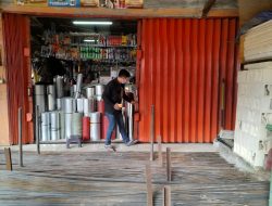 Brankas hingga Faktur Tagihan Toko Bangunan di Tambun Digasak Maling, Kerugian Capai Rp1,5 Miliar