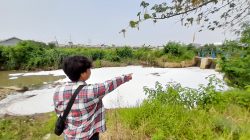 Pencemaran Kali di Desa Karangrahayu Bikin Resah Petani