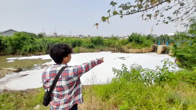 Pencemaran Kali di Desa Karangrahayu Bikin Resah Petani