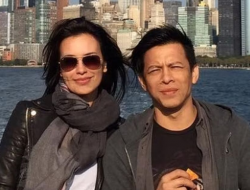 Ariel NOAH dan Sophia Latjuba Foto Bareng, Netizen Desak Balikan