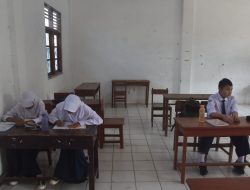 Sekolah Negeri Padat, Pengamat Sarankan Pemerintah Biayai Siswa di Swasta