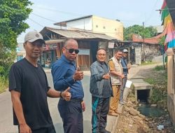 Cegah Genangan, Lurah Jatirangga Tinjau Rencana Pembangunan Saluran Air