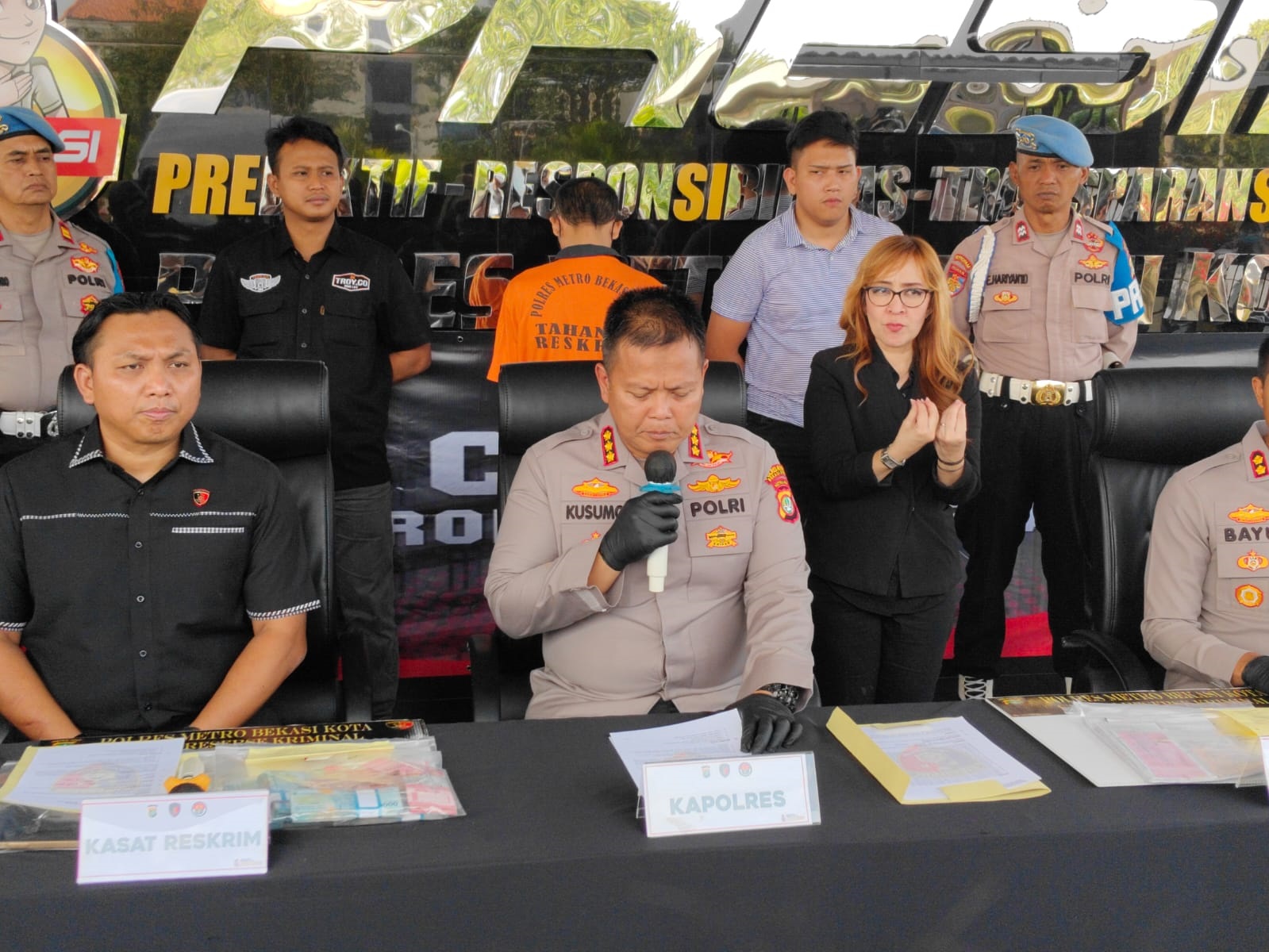 Bejat! Ayah Tega Rudapaksa Anak Kandungnya di Jatisampurna