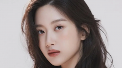 Moon Ga Young Siap Gelar Tur Fan Meeting Asia Pertama Bertajuk ‘Dreamy Day’
