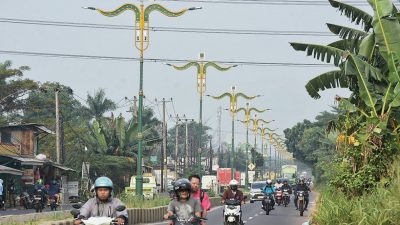 15 Lampu PJU di Jalan Inspeksi Kalimalang Rusak