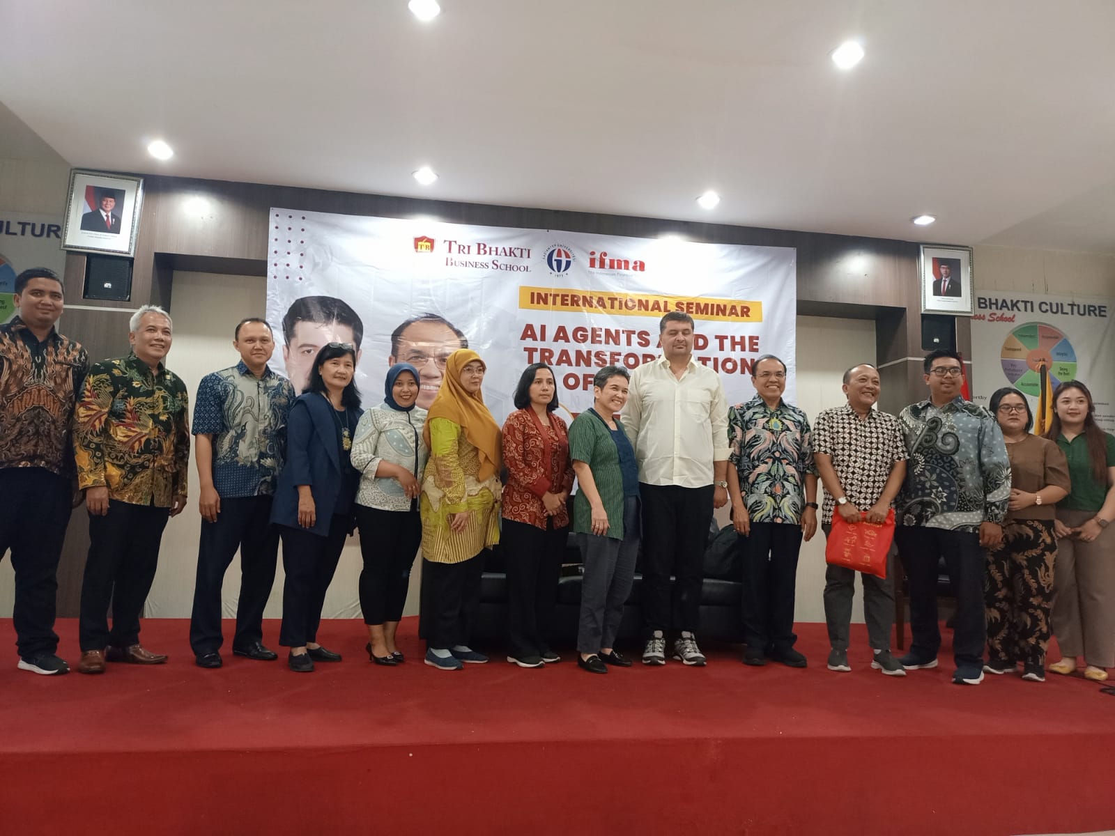 Seminar Internasional di Bekasi Bahas AI dan Masa Depan Bisnis
