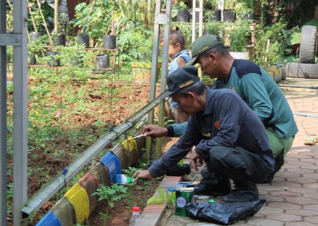 Taman Pojok 3R di Jatisari “Digerebek” K3