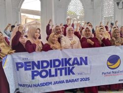 Perangi Apatisme, Anggota DPRD Jabar Siti Qomariyah Gencarkan Pendidikan Politik di Kalangan Emak-emak