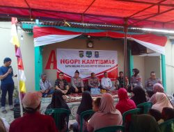 Polres Metro Bekasi Kota Sapa Warga Kayuringin lewat Program Ngopi Kamtibmas