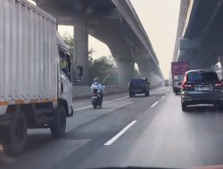 Ikuti Google Maps, Pengendara Motor Masuk Tol Japek