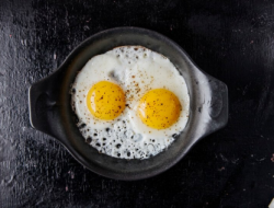 Simak! Ini 4 Manfaat Telur Setengah Matang dan Cara Aman Mengonsumsinya