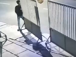 Dua Remaja Gondol Pagar Ruko di Bekasi Timur, Polisi Turun Tangan