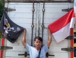 Sopir Truk di Kranji Kibarkan Bendera One Piece, Ini Alasannya