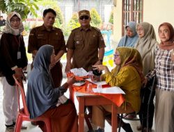 Gunakan Aplikasi SI-IJAH, 641 Keluarga Mustikajaya Divalidasi untuk Bansos 2025