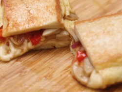 Cuma 5 Menit! Roti Telur Lipat Korea Bisa Jadi Bekal Anak yang Praktis dan Lezat