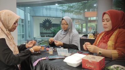 Kisah Ibu-Ibu Komunitas Kriya Kabupaten Bekasi: Dari Hobi jadi Rezeki