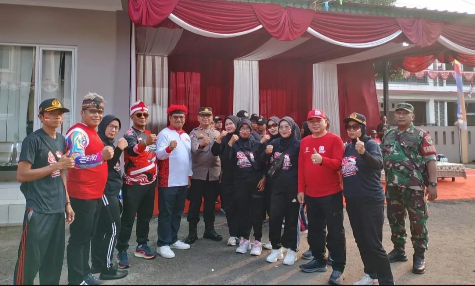 Kelurahan Cikiwul Meriahkan HUT ke-80 RI dengan Lomba Gapura hingga Jalan Sehat